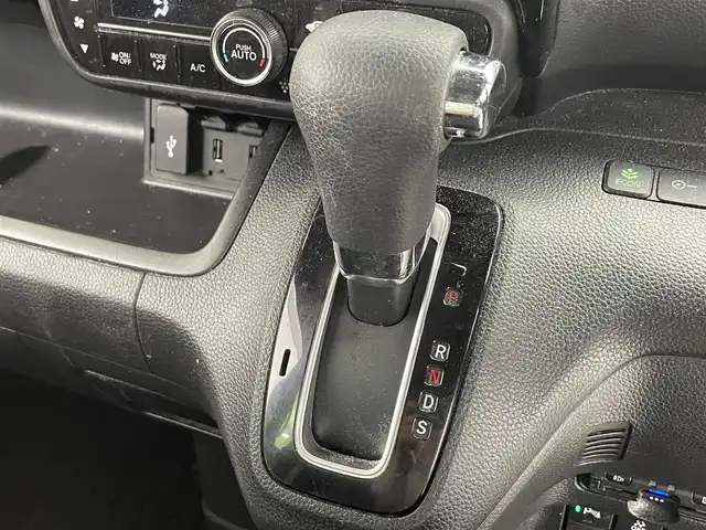 ホンダ Ｎ ＢＯＸ カスタム L 滋賀県 2021(令3)年 10.7万km クリスタルブラックパール 純正ナビ/Bluetooth/CD/USB/フルセグTV/追従クルーズコントロール/左側パワースライドドア/シートヒーター/プラズマクラスター技術搭載フルオートエアコン/純正14インチアルミホイール/オートライト/オートハイビーム/ドライブレコーダー/ETC