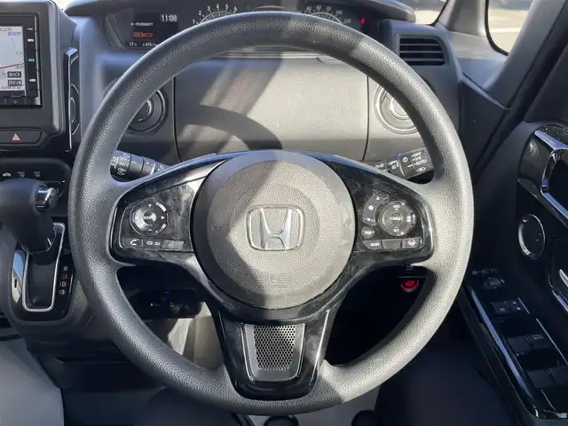 ホンダ Ｎ ＢＯＸ カスタム L 兵庫県 2021(令3)年 10.7万km クリスタルブラックパール 純正ナビ/Bluetooth/CD/USB/フルセグTV/追従クルーズコントロール/左側パワースライドドア/シートヒーター/プラズマクラスター技術搭載フルオートエアコン/純正14インチアルミホイール/オートライト/オートハイビーム/ドライブレコーダー/ETC