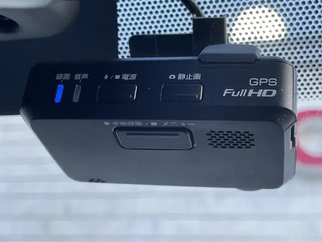 日産 ノート e－パワー X 群馬県 2018(平30)年 4.1万km アルティメイトメタルシルバー 純正ＳＤナビ　/フルセグ　/Ｂｌｕｅｔｏｏｔｈ　/前方ドライブレコーダー　/前後コーナーセンサー　/ヒーターミラ　/パワーステアリング　/ＬＥＤヘッドライト　/純正フロアマット　/電動格納ミラー　/ステアリングスイッチ