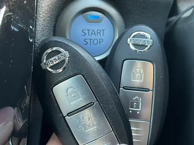 日産 ノート e－パワー X 群馬県 2018(平30)年 4.1万km アルティメイトメタルシルバー 純正ＳＤナビ　/フルセグ　/Ｂｌｕｅｔｏｏｔｈ　/前方ドライブレコーダー　/前後コーナーセンサー　/ヒーターミラ　/パワーステアリング　/ＬＥＤヘッドライト　/純正フロアマット　/電動格納ミラー　/ステアリングスイッチ