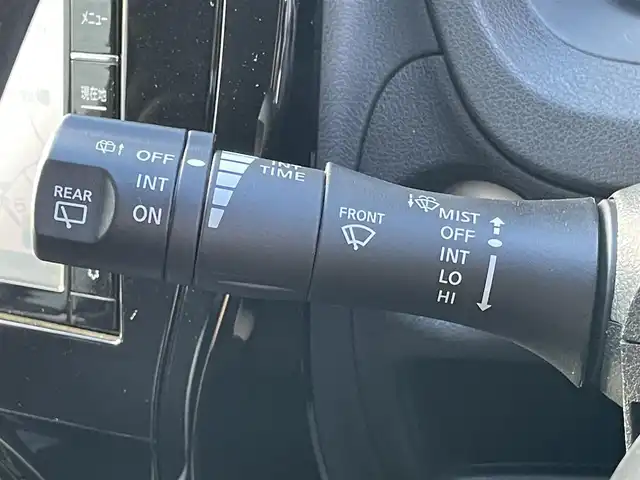 日産 ノート e－パワー X 群馬県 2018(平30)年 4.1万km アルティメイトメタルシルバー 純正ＳＤナビ　/フルセグ　/Ｂｌｕｅｔｏｏｔｈ　/前方ドライブレコーダー　/前後コーナーセンサー　/ヒーターミラ　/パワーステアリング　/ＬＥＤヘッドライト　/純正フロアマット　/電動格納ミラー　/ステアリングスイッチ