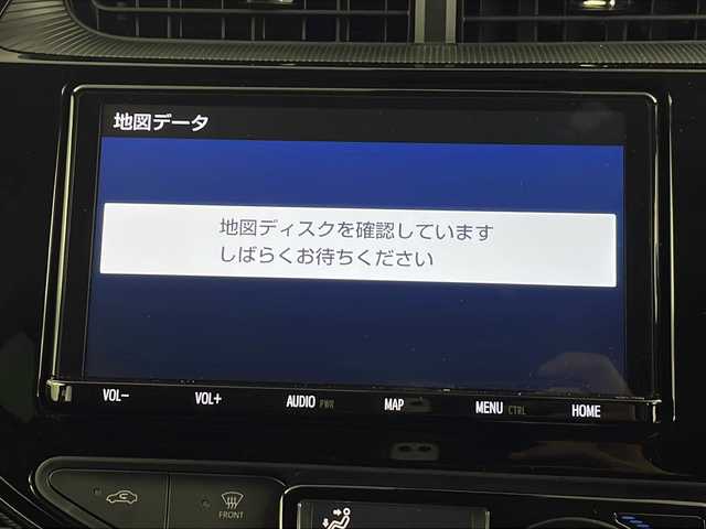 トヨタ アクア S スタイルブラック 埼玉県 2019(令1)年 0.9万km ダークブルーマイカ 純正9型SDナビ/（BT/AM/FM/CD/DVD/フルセグTV）/バックカメラ/プリクラッシュセーフティ/オートハイビーム/ビルトインETC/キセノンライト/純正フロアマット/ウィンカーミラー/スマートキー/AAC