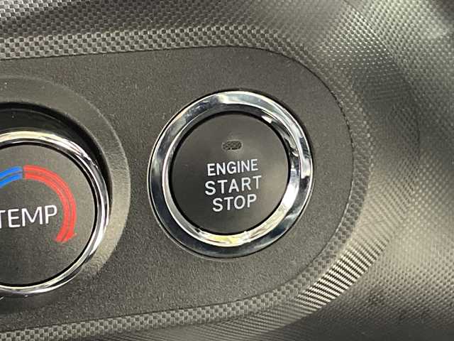 スバル レックス Z 神奈川県 2023(令5)年 1.2万km シャイニングホワイトパール 純正9インチナビ【NMZL-Y73D2】/Bluetooth・CD・DVD・USB・SD・フルセグTV/スマートアシスト/ブラインドスポットモニター/前側ドライブレコーダー/シートヒーター/ビルトインETC/スマートキー/純正17インチアルミホイール/LEDヘッドライト/オートマチックハイビーム/衝突回避支援ブレーキ/衝突警報機能/ブレーキ制御付誤発進抑制機能/車線逸脱抑制制御機能/路側逸脱警報機能/ふらつき警報/先行車発進お知らせ機能/標識認識機能/アダプティブドライビングビーム/サイドビューランプ/全車速追従機能付アダプティブクルーズコントロール/レーンキープコントロール/前後コーナーセンサー