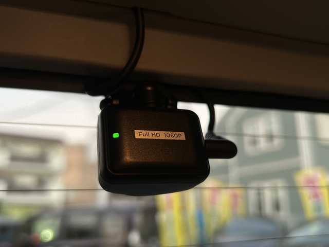 トヨタ ルーミー カスタムG－T 神奈川県 2021(令3)年 1.2万km パールホワイトⅢ ワンオーナー/純正ディーラーナビ(CD/DVD/SD/BT/フルセグTV)/全方位カメラ/両側パワースライドドア/プリクラッシュセーフティ/横滑り防止装置/アイドリングストップ/クリアランスソナー/レーダークルーズコントロール/D/N席シートヒーター/ETC2.0/前後ドライブレコーダー/2列目サンシェード/ISOFIX/スペアキー×1/保証書/取扱説明書