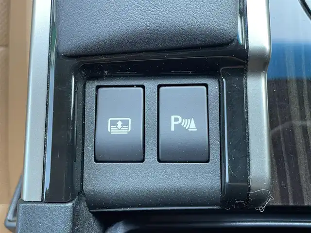 レクサス ＧＳ 450h バージョンL 愛知県 2014(平26)年 7.5万km ソニックチタニウム ・レクサス純正メモリーナビ/・フルセグテレビ/・CD/DVD/Blu-ray再生機能/・ミュージックサーバー(SD録音)/・Bluetooth/AUX/USB接続機能/・バックカメラ/・DSRC（旧ETC2.0）/・本革シート/・パワーシート（運転席・運転席）/・シートヒーター（運転席・運転席）/・シートベンチレーション（運転席・運転席）/・オットマン（運転席・運転席）/・電動リアゲート/・純正フロアマット/・純正１８インチアルミホイール/・純正LEDヘッドライト/・オートライト/・コーナーセンサー/・ブラインドスポットモニター/・電動パーキングブレーキ/・ブレーキホールド/・MTモード付CVT/・パドルシフト