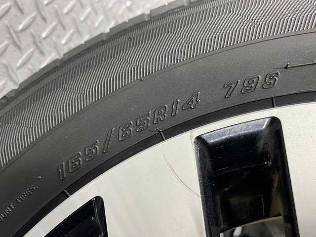 トヨタ タンク カスタムG 広島県 2020(令2)年 2.7万km ブラックマイカメタリック/パールホワイト2トーン 純正ナビ　/バックカメラ　/シートヒーター　/両側パワースライドドア　/コーナーセンサー　/衝突軽減　/レーンキープ　/オートハイビーム　/踏み間違い防止　/クルーズコントロール　/ＬＥＤヘッドライト　/Ｂｌｕｅｔｏｏｔｈ/純正14インチアルミホイール(165/65/R14)/エアバック(運転席/助手席)