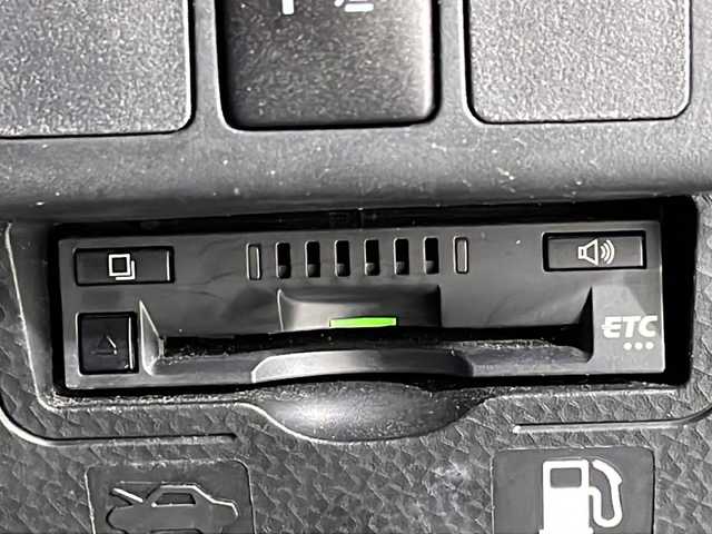 トヨタ タンク カスタムG 広島県 2020(令2)年 2.7万km ブラックマイカメタリック/パールホワイト2トーン 純正ナビ　/バックカメラ　/シートヒーター　/両側パワースライドドア　/コーナーセンサー　/衝突軽減　/レーンキープ　/オートハイビーム　/踏み間違い防止　/クルーズコントロール　/ＬＥＤヘッドライト　/Ｂｌｕｅｔｏｏｔｈ/純正14インチアルミホイール(165/65/R14)/エアバック(運転席/助手席)