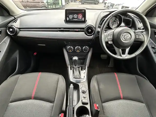 マツダ デミオ XD ツーリング 島根県 2016(平28)年 8.2万km ソウルレッドプレミアムメタリック 登録時走行距離81137km/ワンオーナー/純正ナビ(Bluetooth・AM・FM・CD・DVD)/フルセグテレビ/前席シートヒーター/パドルシフト/クルーズコントロール/スマートシティブレーキサポート/ヘッドアップディスプレイ/ステアリングスイッチ/純正16インチAW/純正フロアマット/i-stop/ETC/オートライト/LEDヘッドライト/フォグランプ/ドアバイザー/プッシュスタート/スマートキー/禁煙車