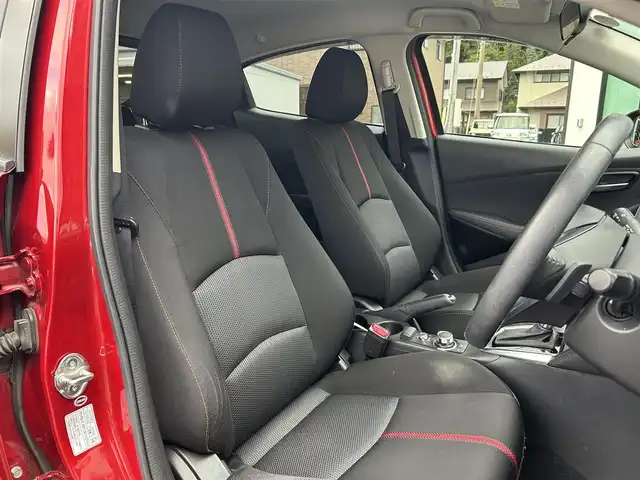 マツダ デミオ XD ツーリング 島根県 2016(平28)年 8.2万km ソウルレッドプレミアムメタリック 登録時走行距離81137km/ワンオーナー/純正ナビ(Bluetooth・AM・FM・CD・DVD)/フルセグテレビ/前席シートヒーター/パドルシフト/クルーズコントロール/スマートシティブレーキサポート/ヘッドアップディスプレイ/ステアリングスイッチ/純正16インチAW/純正フロアマット/i-stop/ETC/オートライト/LEDヘッドライト/フォグランプ/ドアバイザー/プッシュスタート/スマートキー/禁煙車