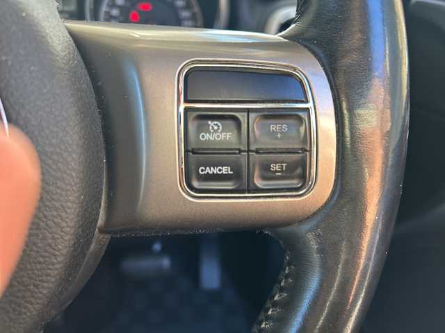 クライスラー・ジープ ジープ グランドチェロキー LTD 埼玉県 2013(平25)年 12.2万km ブリリアントブラッククリスタル リミテッドグレード/4WD/ブラックレザー/社外ナビ/フルセグ/寒冷地仕様/クルーズコントロール/Bluetooth/オートエアコン/全席シートヒーター/ステアリングヒーター/シートメモリー/盗難防止装置/純正18インチアルミホイール/ダウンヒルアシストコントロール/ルーフレール有/純正フロアマット/ETC