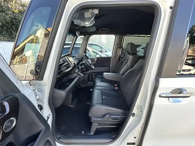 ホンダ Ｎ ＢＯＸ カスタム G L ターボ ホンダセンシング 東京都 2019(平31)年 2.2万km プラチナホワイトパール ワンオーナー/純正GathersSDナビ（VXM-194VFi）/両側パワースライドドア/バックカメラ/純正15インチアルミホイール/ホンダセンシング/ビルトインETC/取扱説明書/保証書/スペアキー1本