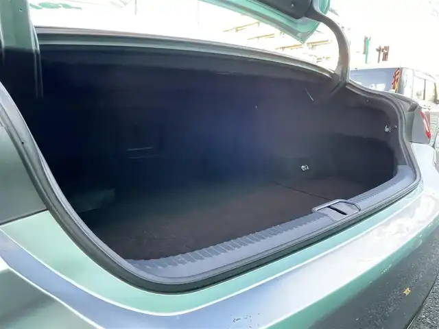 レクサス ＥＳ 300h 東京都 2023(令5)年 2万km ガンＭ ワンオーナー/三眼フルLEDヘッドランプセット/・三眼フルLEDヘッドランプ/・ヘッドランプクリーナー/・アダプティブハイビームシステム/アクセサリーコンセント/純正ディスプレイオーディオ/(コネクティッドナビ/プレミアムサウンドシステム)/セーフティーシステムプラス/・プリクラッシュセーフティー/・レーントレーシングアシスト/・オートハイビーム/・レーダークルーズコントロール/ブラインドスポットモニター/前後方ドライブレコーダー(TZDR-210)/パーキングサポートブレーキ/パドルシフト/ステアリングヒーター/シートヒーター(運転席＆助手席)/パワーシート(運転席＆助手席)/メモリーシート(運転席)/保証書/取扱説明書/スペアキー×2