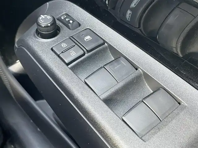 トヨタ アクア Z 千葉県 2021(令3)年 1.6万km クリアベージュメタリック 大型ディスプレイオーディオ/後カメラ/ETC/ハーフレザー/シートヒーター/コーナーセンサー/100V電源/パワーシート/純正アルミホイール/純正フロアマット/LEDヘッドライト/オートライト/プッシュスタート/スマートキー/オートマチックハイビーム/衝突被害軽減システム
