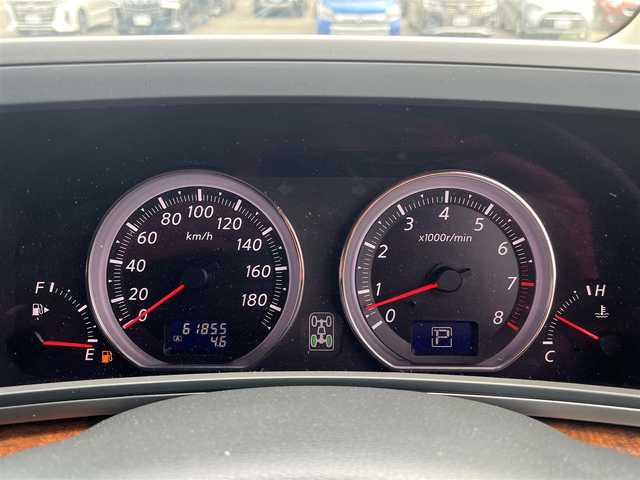 日産 エルグランド 250ハイウェイスター 秋田県 2008(平20)年 6.2万km ホワイトパール 純正ナビ/４WD/バックカメラ/スマートキー/両側パワスラ/サンルーフ/社外アルミ/サンルーフ/純正フロアマット/コーナーセンサー/ステアリングスイッチ/フリップダウンモニター/純正ドアバイザー/オートライト/オートエアコン/パワーステアリング/パワーウィンドウ/ETC/社外エンジンスターター/盗難防止装置/電動格納ウィンカーミラー/保証書/取扱説明書/記録簿