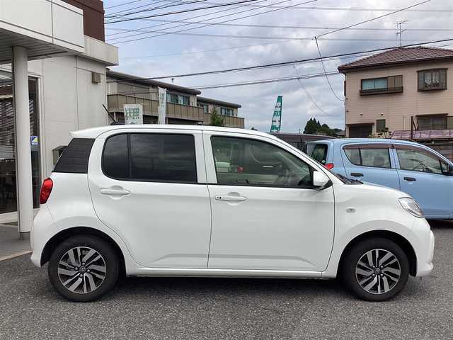 トヨタ パッソ X Gパッケージ 鹿児島県 2016(平28)年 4.8万km ホワイト ワンオーナー/プッシュスタート/SDナビ　TV/CD/SD/BT/　NSZT-W66T/バックカメラ/衝突軽減システム/スマートキースペアキー/ETC/取扱説明書/保証書