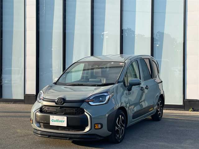 トヨタ シエンタ ハイブリッド Z 大阪府 2023(令5)年 1万km アーバンカーキ 純正１０．５インチナビ/   フルセグTV/Bluetooth/USB/全方位モニター/１２．１インチ後席モニター/Ｍｚスピードエアロ/衝突軽減ブレーキ/横滑り防止装置/パーキングアシスト（駐車支援システム）/コーナセンサー/ＢＳＭ/前席シートヒーター/両側パワースライドドア/レーダークルーズコントロール/前後ドライブレコーダー/オートマチックハイビーム/純正15インチアルミホイール/純正フロアマット/プッシュスタート/スマートキー/ＥＴＣ/ＬＥＤライト/禁煙車