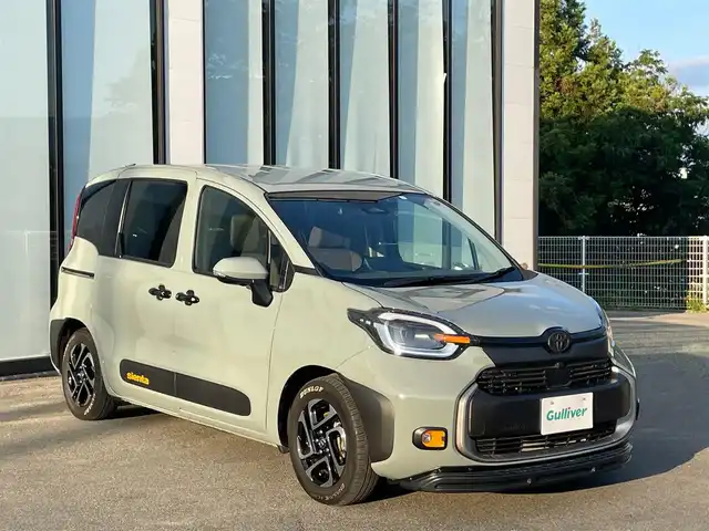 トヨタ シエンタ ハイブリッド Z 大阪府 2023(令5)年 1万km アーバンカーキ 純正１０．５インチナビ/   フルセグTV/Bluetooth/USB/全方位モニター/１２．１インチ後席モニター/Ｍｚスピードエアロ/衝突軽減ブレーキ/横滑り防止装置/パーキングアシスト（駐車支援システム）/コーナセンサー/ＢＳＭ/前席シートヒーター/両側パワースライドドア/レーダークルーズコントロール/前後ドライブレコーダー/オートマチックハイビーム/純正15インチアルミホイール/純正フロアマット/プッシュスタート/スマートキー/ＥＴＣ/ＬＥＤライト/禁煙車