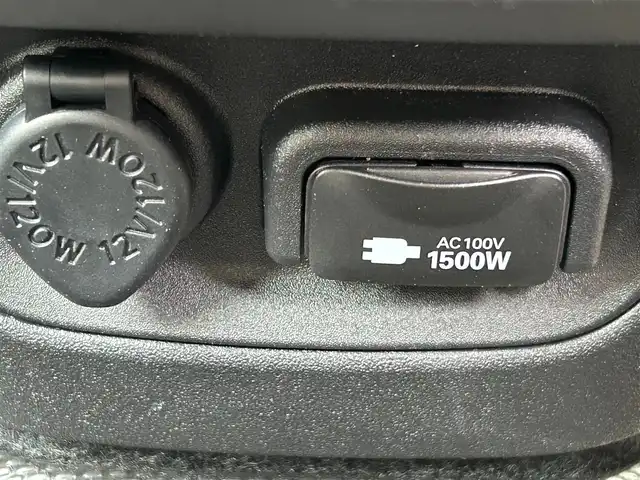 トヨタ シエンタ ハイブリッド Z 大阪府 2023(令5)年 1万km アーバンカーキ 純正１０．５インチナビ/   フルセグTV/Bluetooth/USB/全方位モニター/１２．１インチ後席モニター/Ｍｚスピードエアロ/衝突軽減ブレーキ/横滑り防止装置/パーキングアシスト（駐車支援システム）/コーナセンサー/ＢＳＭ/前席シートヒーター/両側パワースライドドア/レーダークルーズコントロール/前後ドライブレコーダー/オートマチックハイビーム/純正15インチアルミホイール/純正フロアマット/プッシュスタート/スマートキー/ＥＴＣ/ＬＥＤライト/禁煙車