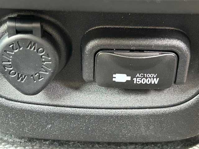 トヨタ シエンタ ハイブリッド Z 大阪府 2023(令5)年 1万km アーバンカーキ 純正１０．５インチナビ/   フルセグTV/Bluetooth/USB/全方位モニター/１２．１インチ後席モニター/Ｍｚスピードエアロ/衝突軽減ブレーキ/横滑り防止装置/パーキングアシスト（駐車支援システム）/コーナセンサー/ＢＳＭ/前席シートヒーター/両側パワースライドドア/レーダークルーズコントロール/前後ドライブレコーダー/オートマチックハイビーム/純正15インチアルミホイール/純正フロアマット/プッシュスタート/スマートキー/ＥＴＣ/ＬＥＤライト/禁煙車