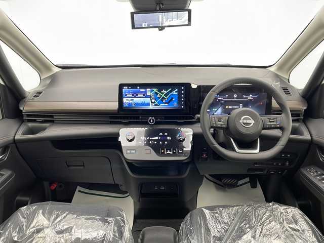 日産 セレナ e－パワー ハイウェイスター V 宮崎県 2025(令7)年 0.1千km パールⅡ 登録済み未使用車/エマージェンシーブレーキ/純正12.3型ディスプレイオーディオナビTV/（NissanConnect/USB/HDMI/Bluetooth/フルセグTV/ナビ）/純正ビルトイン2.0ETC/純正ドライブレコーダー（前後）/純正アダプティブLEDヘッドライトシステム/純正LEDフォグ/純正6スピーカー/ハンズフリー両側電動スライドドア/プロパイロット/アラウンドビューモニターー（移動物 検知機能付）/ブラインドスポットモニター/クリアランスソナー/インテリジェント ルームミラー/パーキングアシスト/ワイヤレス充電器/緊急停止支援システム/本革巻ハンドル/オートエアコン/インテリジェントキー/プッシュエンジンスタート/スペアキー/新車時保証書/取扱い説明書