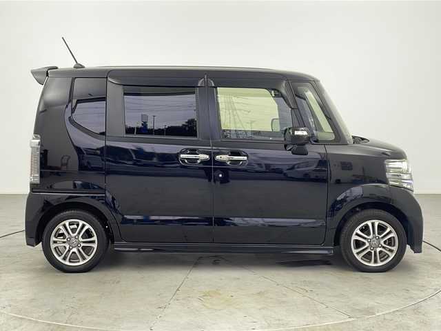 ホンダ Ｎ ＢＯＸ カスタム G SSパッケージ 愛知県 2017(平29)年 6.6万km クリスタルブラックパール 純正ナビ/   フルセグTV/CD/DVD/Bluetooth/バックモニター/横滑り防止装置/前席シートヒーター/両側パワースライドドア/アイドリングストップ/前後ドライブレコーダー/純正14インチアルミホイール/純正フロアマット/プッシュスタート/スマートキー/ＥＴＣ/禁煙車