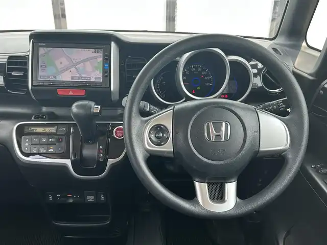 ホンダ Ｎ ＢＯＸ カスタム G SSパッケージ 大阪府 2017(平29)年 6.6万km クリスタルブラックパール 純正ナビ/   フルセグTV/CD/DVD/Bluetooth/バックモニター/横滑り防止装置/前席シートヒーター/両側パワースライドドア/アイドリングストップ/前後ドライブレコーダー/純正14インチアルミホイール/純正フロアマット/プッシュスタート/スマートキー/ＥＴＣ/禁煙車