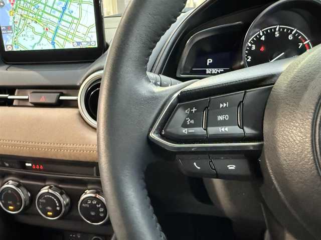 マツダ ＣＸ－３ 15S アーバンドレッサー 香川県 2022(令4)年 3.3万km セラミックM ワンオーナー/マツダコネクトナビ/Bluetooth/Ａｐｐｌｅ　ＣａｒＰｌａｙ/３６０°ビュー/専用ハーフレザーシート/シートヒーター/ハンドルヒーター/純正16インチアルミ/コーナーセンサー/LEDヘッドライト/オートワイパー/レーンキープ/HUD/BSM/ETC
