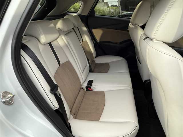 マツダ ＣＸ－３ 15S アーバンドレッサー 香川県 2022(令4)年 3.3万km セラミックM ワンオーナー/マツダコネクトナビ/Bluetooth/Ａｐｐｌｅ　ＣａｒＰｌａｙ/３６０°ビュー/専用ハーフレザーシート/シートヒーター/ハンドルヒーター/純正16インチアルミ/コーナーセンサー/LEDヘッドライト/オートワイパー/レーンキープ/HUD/BSM/ETC