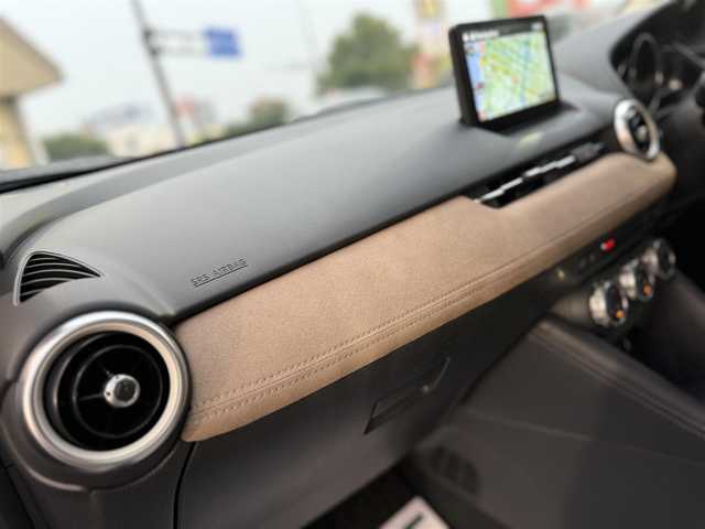 マツダ ＣＸ－３ 15S アーバンドレッサー 香川県 2022(令4)年 3.3万km セラミックM ワンオーナー/マツダコネクトナビ/Bluetooth/Ａｐｐｌｅ　ＣａｒＰｌａｙ/３６０°ビュー/専用ハーフレザーシート/シートヒーター/ハンドルヒーター/純正16インチアルミ/コーナーセンサー/LEDヘッドライト/オートワイパー/レーンキープ/HUD/BSM/ETC