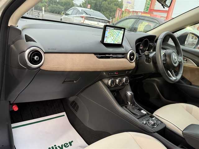 マツダ ＣＸ－３ 15S アーバンドレッサー 香川県 2022(令4)年 3.3万km セラミックM ワンオーナー/マツダコネクトナビ/Bluetooth/Ａｐｐｌｅ　ＣａｒＰｌａｙ/３６０°ビュー/専用ハーフレザーシート/シートヒーター/ハンドルヒーター/純正16インチアルミ/コーナーセンサー/LEDヘッドライト/オートワイパー/レーンキープ/HUD/BSM/ETC