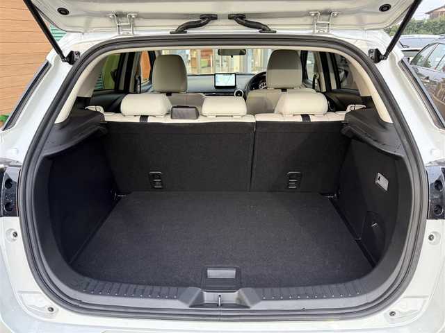 マツダ ＣＸ－３ 15S アーバンドレッサー 香川県 2022(令4)年 3.3万km セラミックM ワンオーナー/マツダコネクトナビ/Bluetooth/Ａｐｐｌｅ　ＣａｒＰｌａｙ/３６０°ビュー/専用ハーフレザーシート/シートヒーター/ハンドルヒーター/純正16インチアルミ/コーナーセンサー/LEDヘッドライト/オートワイパー/レーンキープ/HUD/BSM/ETC