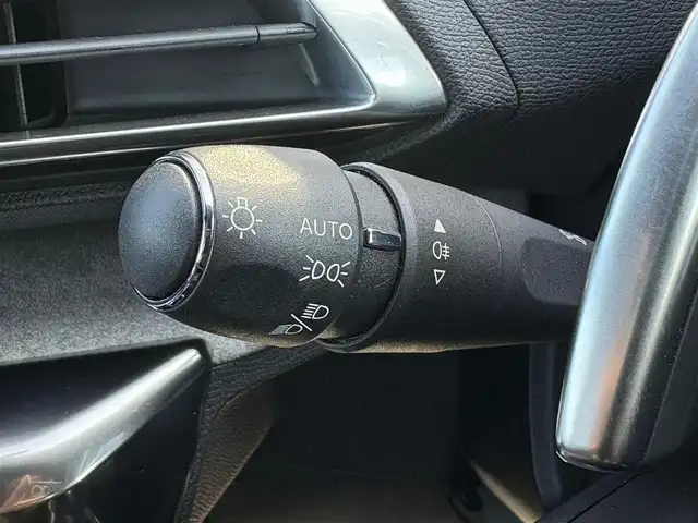 プジョー プジョー ３００８ GT ブルー HDi 石川県 2021(令3)年 4.8万km パール サンルーフ/ハーフレザーシート/シートヒーター/マッサージシート/衝突軽減ブレーキ/アダプティブクルーズ/ブラインドスポットモニター/純正ナビ/フルセグTV/バックカメラ/クリアランスソナー/電動リアゲート/純正18incAW/ETC