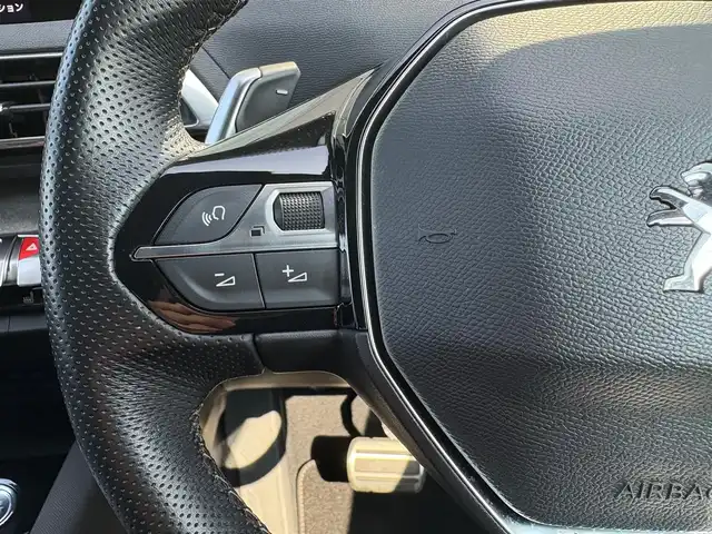 プジョー プジョー ３００８ GT ブルー HDi 石川県 2021(令3)年 4.8万km パール サンルーフ/ハーフレザーシート/シートヒーター/マッサージシート/衝突軽減ブレーキ/アダプティブクルーズ/ブラインドスポットモニター/純正ナビ/フルセグTV/バックカメラ/クリアランスソナー/電動リアゲート/純正18incAW/ETC