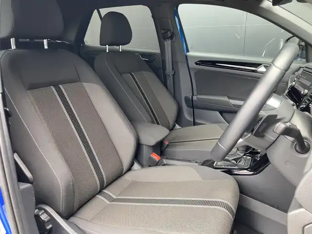 フォルクスワーゲン ＶＷ Ｔ－ロック TSI ブラックスタイル 和歌山県 2022(令4)年 1.9万km 青Ｍ ワンオーナー/純正ナビ　TV/BT/USB/バックカメラ/ETC/BSM/ACC/AppleCarplay/AndroidAuto/360度ドラレコ/LEDヘッドライト/ルーフレール/取扱説明書/保証書/スペアキー