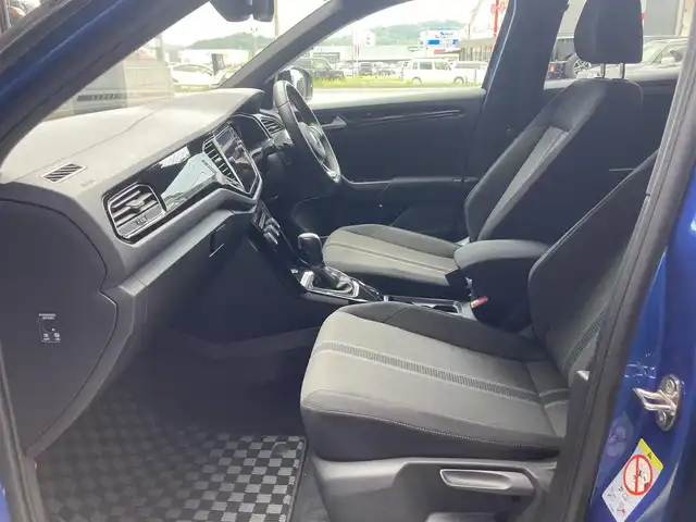 フォルクスワーゲン ＶＷ Ｔ－ロック TSI ブラックスタイル 和歌山県 2022(令4)年 1.9万km 青Ｍ ワンオーナー/純正ナビ　TV/BT/USB/バックカメラ/ETC/BSM/ACC/AppleCarplay/AndroidAuto/360度ドラレコ/LEDヘッドライト/ルーフレール/取扱説明書/保証書/スペアキー