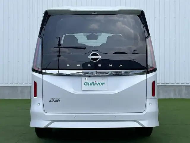 日産 セレナ ハイウェイスター V 香川県 2024(令6)年 1.1万km プリズムホワイト プロパイロット/クルーズコントロール/ブラインドスポットモニター/オートホールド/両側パワースライドドア/バックカメラ/純正ナビ/純正フロアマット/純正アルミホイール16インチ/Bluetooth/ETC/パワーウィンドウ/オートエアコン/プッシュスタート/スマートキー