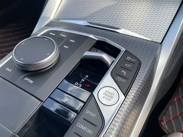 ＢＭＷ ＢＭＷ ４２０ｉ グランクーペ Mスポーツ 福岡県 2023(令5)年 1.1万km 白 ・アダプティブクルーズコントロール/・純正ナビ/USB/BT/carplay/・全方位カメラ/・ハーフレザー/シートヒーター/・ドライブレコーダー/・フルセグ/・ETC/・純正18AW/・保証書/・取扱説明書/・スペアキー×２