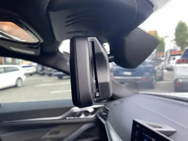 ＢＭＷ ＢＭＷ ４２０ｉ グランクーペ Mスポーツ 福岡県 2023(令5)年 1.1万km 白 ・アダプティブクルーズコントロール/・純正ナビ/USB/BT/carplay/・全方位カメラ/・ハーフレザー/シートヒーター/・ドライブレコーダー/・フルセグ/・ETC/・純正18AW/・保証書/・取扱説明書/・スペアキー×２