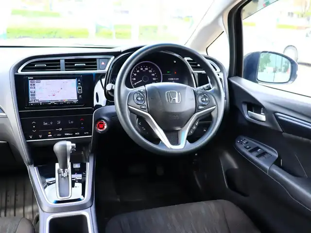 ホンダ シャトル G ホンダセンシング 福島県 2021(令3)年 4.9万km ミッドナイトブルービームM  ワンオーナー / ホンダセンシング/ 純正SDナビ＋フルセグTV/ バックカメラ/ クルーズコントロール/ アイドリングストップ/ 純正フォグランプ/ レーンアシスト/ プッシュスタート/ 横滑り防止/ フロントリアコーナーセンサー/ 純正前後ドライブレコーダー/ 純正ラバーマット/ 新車保証書/ 取扱説明書