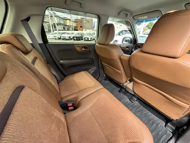 ホンダ Ｎ ＯＮＥ セレクト 熊本県 2019(令1)年 4.3万km プラチナホワイトパール ツートンカラー/純正8インチナビ(VXM-195VFi)/【フルセグTV/Bluetooth/CD/DVD/AUX】/バックカメラ/純正14インチAW/前後ドライブレコーダー/ビルトインETC/ハーフレザーシート/シートヒーター/純正フロアマット/横滑り防止/プッシュスタート/スペアキー/記録簿