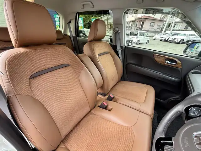 ホンダ Ｎ ＯＮＥ セレクト 熊本県 2019(令1)年 4.3万km プラチナホワイトパール ツートンカラー/純正8インチナビ(VXM-195VFi)/【フルセグTV/Bluetooth/CD/DVD/AUX】/バックカメラ/純正14インチAW/前後ドライブレコーダー/ビルトインETC/ハーフレザーシート/シートヒーター/純正フロアマット/横滑り防止/プッシュスタート/スペアキー/記録簿