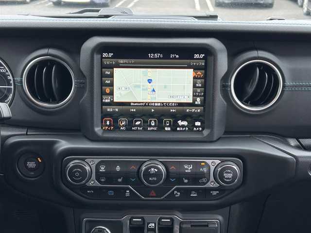 クライスラー・ジープ ジープ ラングラー アンリミテッド ルビコン 4xe 広島県 2022(令4)年 1.7万km ブラック プラグインハイブリッド/Eセレクトモード/衝突軽減ブレーキ/アダプティブクルーズコントロール/純正ナビ/地デジTV/Bluetooth/純正USB/AUX/Cタイプ端子/フロント/サイド/バックカメラ/ALPINEスピーカー/黒レザーシート/前席シートヒーター/アクスルロックスイッチ/社外デジタルインターミラー/前後ドライブレコーダー/純正17インチアルミ/LEDヘッドライト/スマートキー/保証書/取扱説明書/ETC2.0/充電ケーブル有り/純正フロアマット