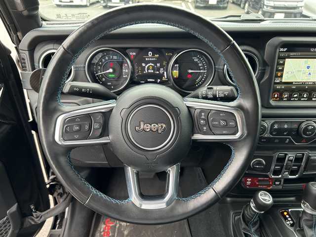 クライスラー・ジープ ジープ ラングラー アンリミテッド ルビコン 4xe 広島県 2022(令4)年 1.7万km ブラック プラグインハイブリッド/Eセレクトモード/衝突軽減ブレーキ/アダプティブクルーズコントロール/純正ナビ/地デジTV/Bluetooth/純正USB/AUX/Cタイプ端子/フロント/サイド/バックカメラ/ALPINEスピーカー/黒レザーシート/前席シートヒーター/アクスルロックスイッチ/社外デジタルインターミラー/前後ドライブレコーダー/純正17インチアルミ/LEDヘッドライト/スマートキー/保証書/取扱説明書/ETC2.0/充電ケーブル有り/純正フロアマット