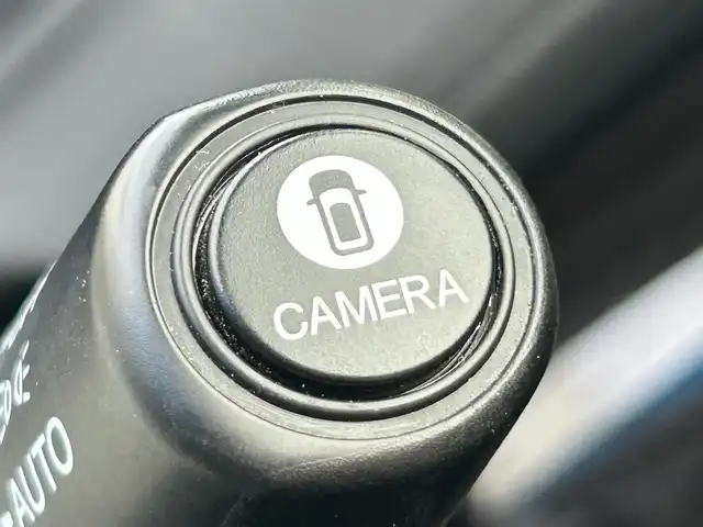 ホンダ オデッセイ ハイブリッド アブソルート・EXホンダセンジング 静岡県 2019(平31)年 3.1万km パール ホンダセンシング/・VSA（ABS＋TCS＋横すべり抑制）/純正7インチナビ/（CD/DVD/Bluetooth/FM/AM/SD）/マルチビューモニター/ETC2.0/カーテンエアバッグ/後席モニター/オートライト/オットマン/キャプテンシート/Wオートエアコン/デュアルエアコン/純正17AW