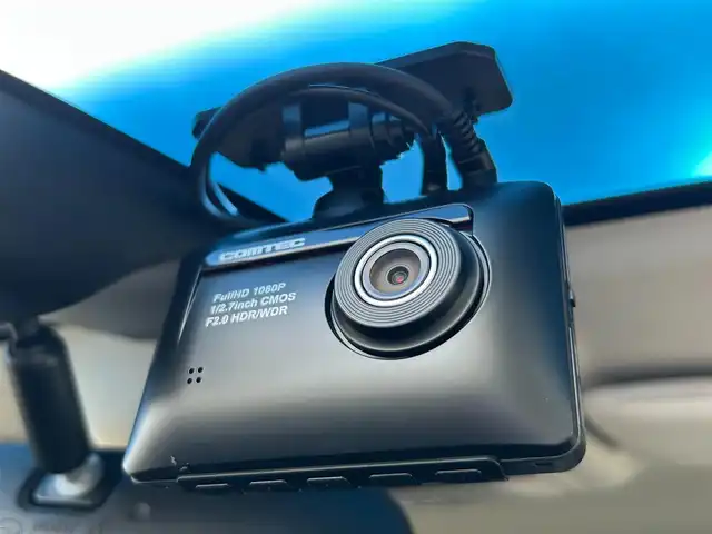 ホンダ オデッセイ ハイブリッド アブソルート・EXホンダセンジング 静岡県 2019(平31)年 3.1万km パール ホンダセンシング/・VSA（ABS＋TCS＋横すべり抑制）/純正7インチナビ/（CD/DVD/Bluetooth/FM/AM/SD）/マルチビューモニター/ETC2.0/カーテンエアバッグ/後席モニター/オートライト/オットマン/キャプテンシート/Wオートエアコン/デュアルエアコン/純正17AW