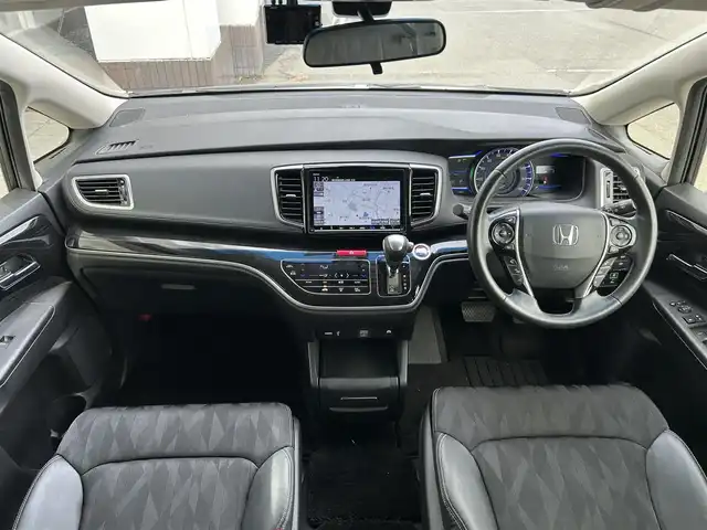 ホンダ オデッセイ ハイブリッド アブソルート・EXホンダセンジング 静岡県 2019(平31)年 3.1万km パール ホンダセンシング/・VSA（ABS＋TCS＋横すべり抑制）/純正7インチナビ/（CD/DVD/Bluetooth/FM/AM/SD）/マルチビューモニター/ETC2.0/カーテンエアバッグ/後席モニター/オートライト/オットマン/キャプテンシート/Wオートエアコン/デュアルエアコン/純正17AW