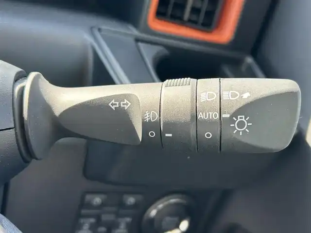 ダイハツ タント ファンクロス 島根県 2022(令4)年 1.3万km フォレストカーキメタリック 社外ＳＤナビ　/フルセグTV　/ＤＶＤ再生　/Ｂｌｕｅｔｏｏｔｈ接続　/両側パワースライドドア　/アイドリングストップ　/衝突軽減ブレーキ　/レーンキープアシスト/前後コーナーセンサー　/前席シートヒーター　/オートハイビーム／ライト　/スマートキー/プッシュスタート/純正LEDヘッドライト　/純正１４インチアルミホイール/保証書・取扱説明書