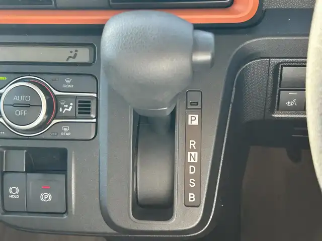 ダイハツ タント ファンクロス 島根県 2022(令4)年 1.3万km フォレストカーキメタリック 社外ＳＤナビ　/フルセグTV　/ＤＶＤ再生　/Ｂｌｕｅｔｏｏｔｈ接続　/両側パワースライドドア　/アイドリングストップ　/衝突軽減ブレーキ　/レーンキープアシスト/前後コーナーセンサー　/前席シートヒーター　/オートハイビーム／ライト　/スマートキー/プッシュスタート/純正LEDヘッドライト　/純正１４インチアルミホイール/保証書・取扱説明書