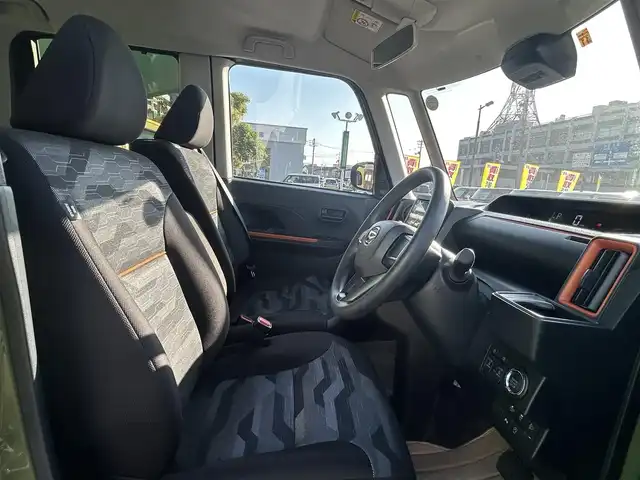 ダイハツ タント ファンクロス 島根県 2022(令4)年 1.3万km フォレストカーキメタリック 社外ＳＤナビ　/フルセグTV　/ＤＶＤ再生　/Ｂｌｕｅｔｏｏｔｈ接続　/両側パワースライドドア　/アイドリングストップ　/衝突軽減ブレーキ　/レーンキープアシスト/前後コーナーセンサー　/前席シートヒーター　/オートハイビーム／ライト　/スマートキー/プッシュスタート/純正LEDヘッドライト　/純正１４インチアルミホイール/保証書・取扱説明書