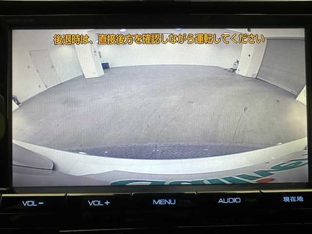 トヨタ プリウス Sセーフティプラス 兵庫県 2016(平28)年 5.6万km ホワイトパールクリスタルシャイン 純正SDナビ(CD/DVD/Bluetooth/フルセグ)/バックカメラ/前後ドライブレコーダー/追従型クルーズコントロール/前後コーナーセンサー/LEDヘッドライト/オートライト/オートマチックハイビーム/ETC2.0/純正フロアマット/ドアバイザー/レーンキープアシスト/スマートキー